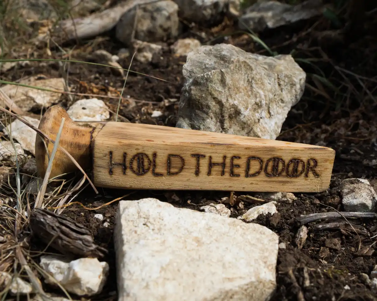 Cunha Hold the Door